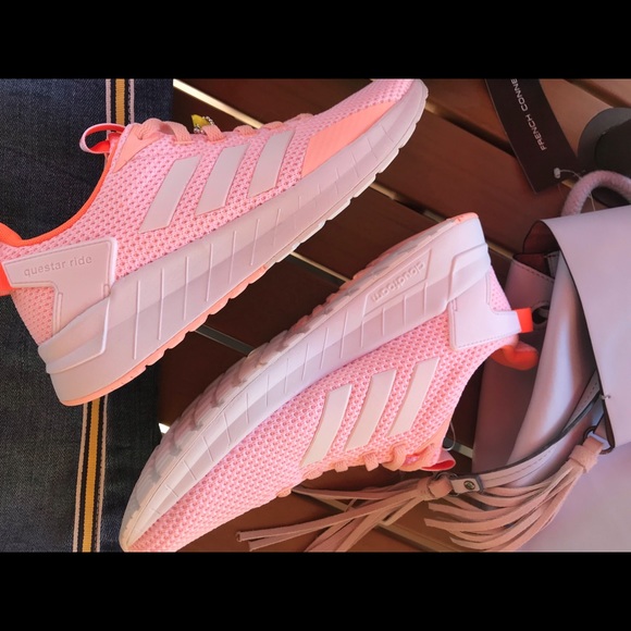 adidas questar ride pink